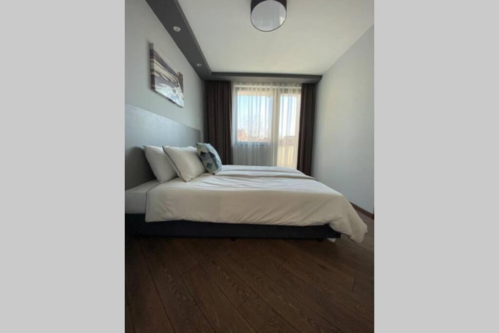 Lux 1Bd/1Ba City Center Apartment Благоэвгард Экстерьер фото